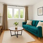 Spacious 1Br Flat In Hackney - Modern & Bright